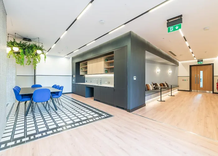 The Cornerstone One By At Дублин